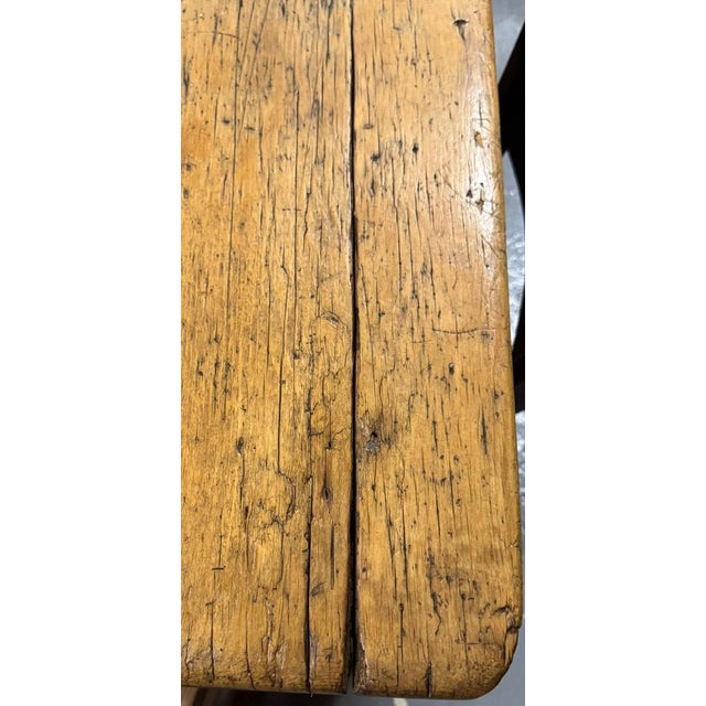 Wood English Farmhouse Harvest Table in Pine and Elm, 1850 For Sale - Image 7 of 9