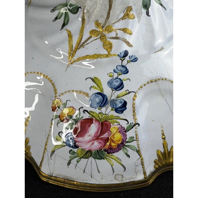 Enamel Candlestick attributed to South Staffordshire / Bilston, 1765-1775 For Sale - Image 6 of 13