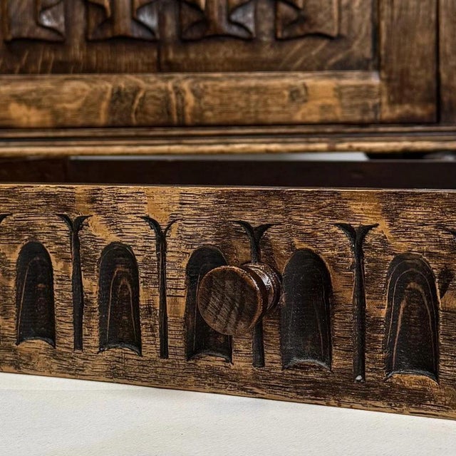 Small Early 20th Century English Edwardian Carved Oak Cabinet, 1890s For Sale - Image 14 of 15