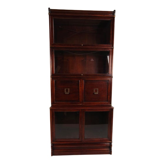 English Modular Mahogany Bookcase in the style of Globe Wernicke, Late 20th Century, Set of 8 For Sale