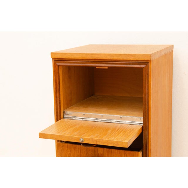 Mid-Century Chimney Chest of Drawers from Up Závody, 1958 For Sale - Image 12 of 18