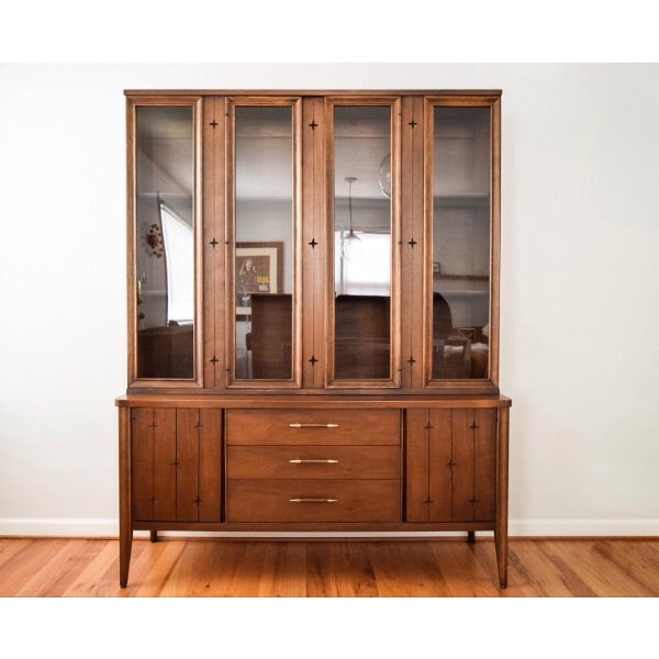 Broyhill Mid Century Saga China Cabinet Chairish