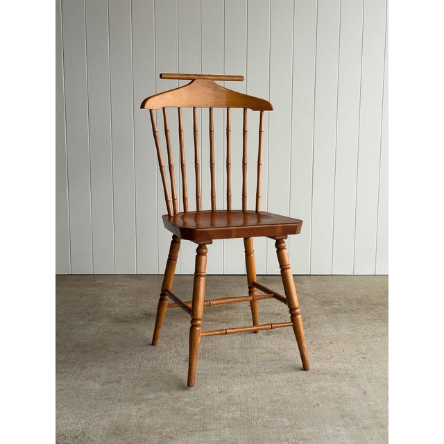 Traditional Vintage Windsor Valet Chair, C. 1960s For Sale - Image 3 of 11