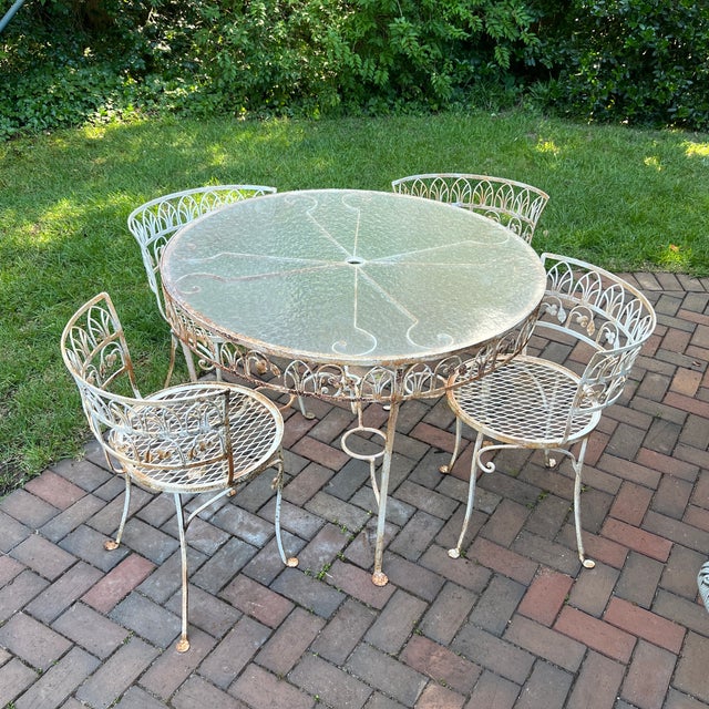 Russell Woodard Style Mid-Century Classic Parisian Patio Set, 5 Pieces For Sale - Image 9 of 12