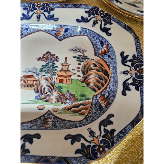 Late 19th Century Antique Copeland Spode 8.75" Plates With Chinoiserie Design Set of 8 Plus Matching Plstter For Sale - Image 5 of 6