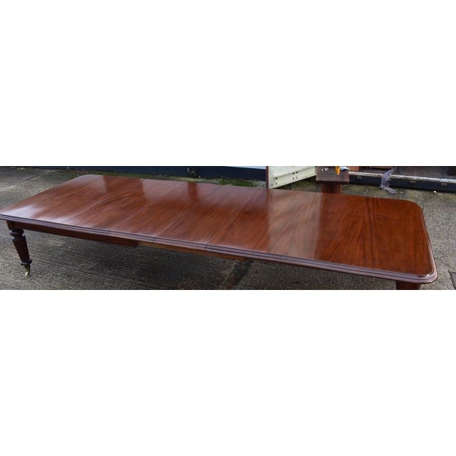 Large Victorian Extending Dining Table in Mahogany, 1860 For Sale - Image 3 of 7