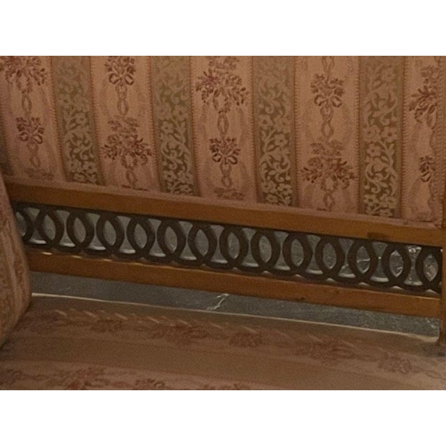 This product is a rare and unique 19th-century Swedish carved and painted settee, making it a valuable addition to any...