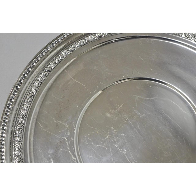 Vintage Reed & Barton 1241 Round Victorian Silver Plated Serving Platter Tray For Sale In Philadelphia - Image 6 of 11