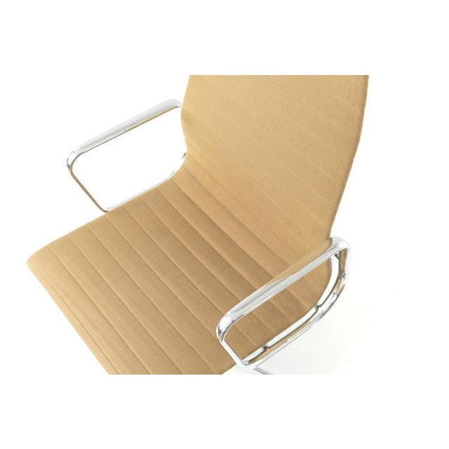 Alu Group Conference Chair by Ray and Charles Eames for Herman Miller, USA, 1958 For Sale - Image 11 of 18