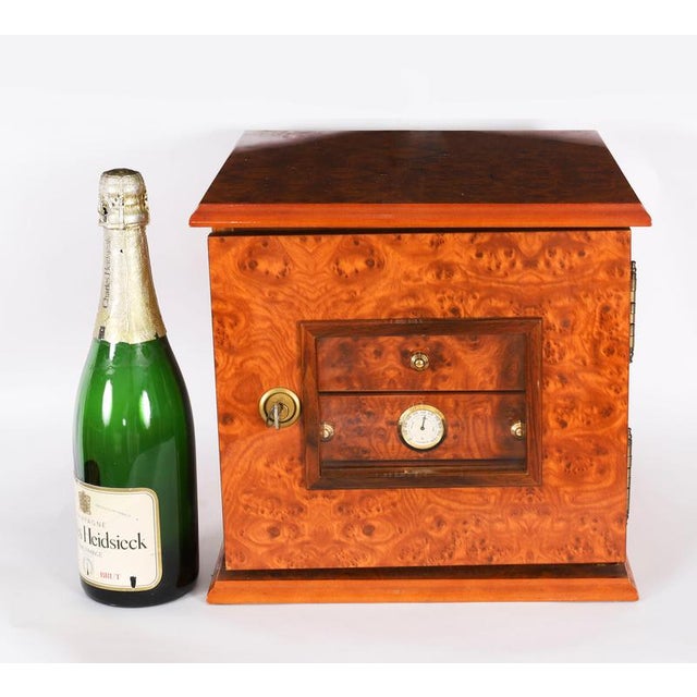 Burr Elm Four Drawer Cigar Humidor Cabinet, 1900s For Sale - Image 17 of 18