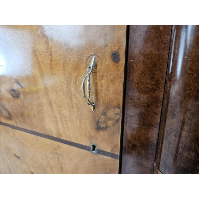 Art Deco Sideboard in Walnut and Blond Walnut, 1940 For Sale - Image 10 of 18