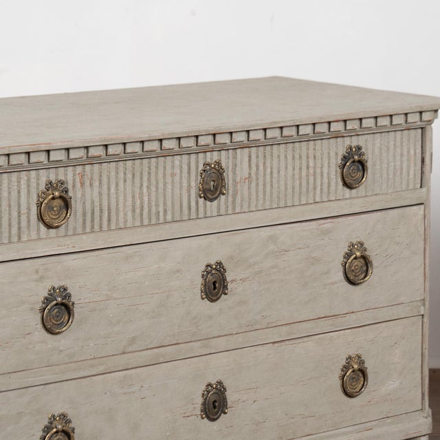 Pair of 19th Century Swedish Gray Painted Chests of Drawers For Sale - Image 11 of 18