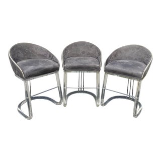 Lion in Frost 1970s Lucite Barstools - Set of 3 For Sale