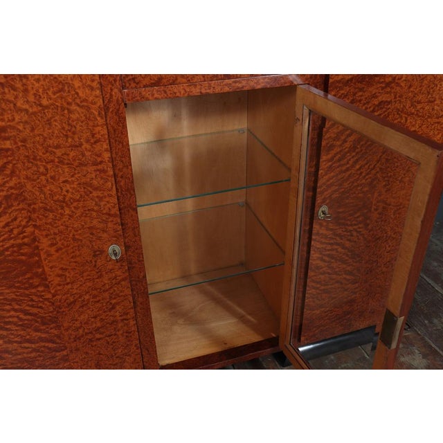 1920s French Art Deco Burr Thuya Display Sideboard, 1925 For Sale - Image 5 of 16
