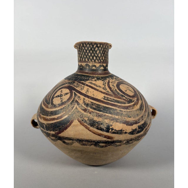 Asian Painted terracotta vase, Neolithic period, Yangshao, 4500-3000 BC, archaeology For Sale - Image 3 of 8