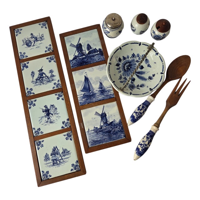Vintage Delft Blue Tiles, Salt and Pepper Shaker, and Tray, 1920s, Set of 7 For Sale