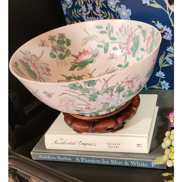 Mid 20th Century Large Chinese Famille Rose Porcelain Bowl With Birds, Lotus & Butterflies on Carved Wood Stand For Sale In Dallas - Image 6 of 13