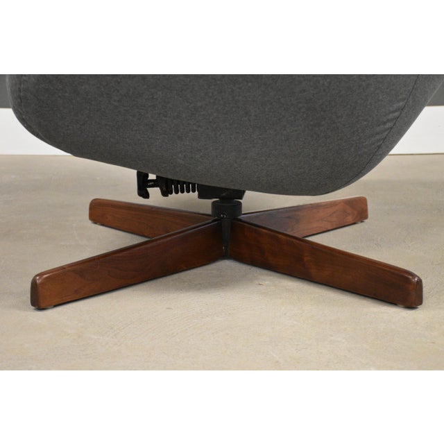 Wood 1960s Selig Egg Swivel Lounge Chair For Sale - Image 7 of 9