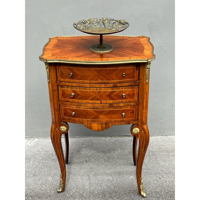 French Art Nouveau 1900 Cup in Patinated Bronze Signed Claessens For Sale - Image 11 of 12