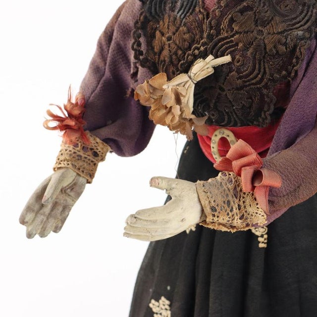 Antique Female Figurine in Wood For Sale - Image 4 of 8