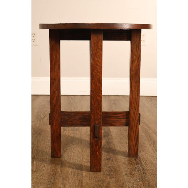 Arts And Crafts Style Round Oak Lamp Table For Sale - Image 15 of 18
