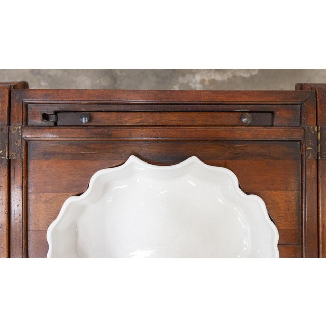 Antique Dressing Table in Walnut, 1700s For Sale - Image 15 of 18