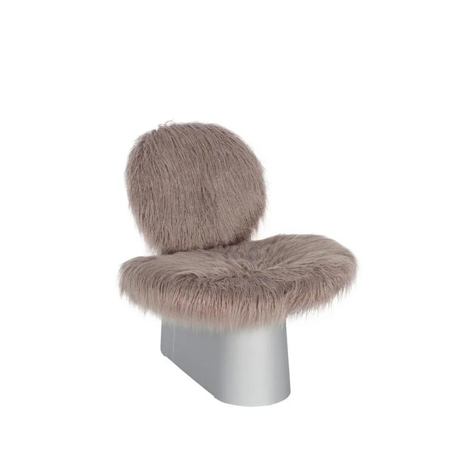 Contemporary Pilota Grey Faux Fur White Aluminum Lounge Chair by Pulpo For Sale - Image 3 of 6