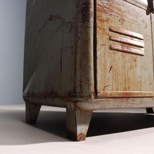 Vintage Industrial Wardrobe, 1970s For Sale - Image 9 of 11