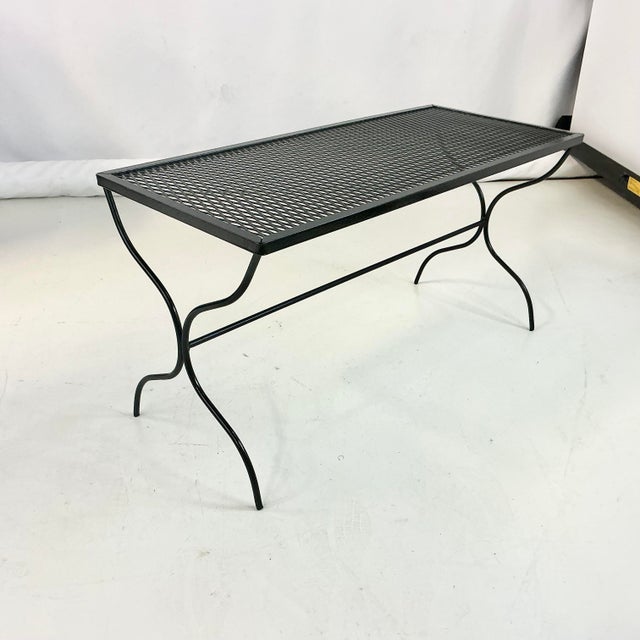 Mid-Century Atomic Mesh Salterini Style Boho Chic Outdoor Coffee Table, Newly Painted. For Sale - Image 9 of 14
