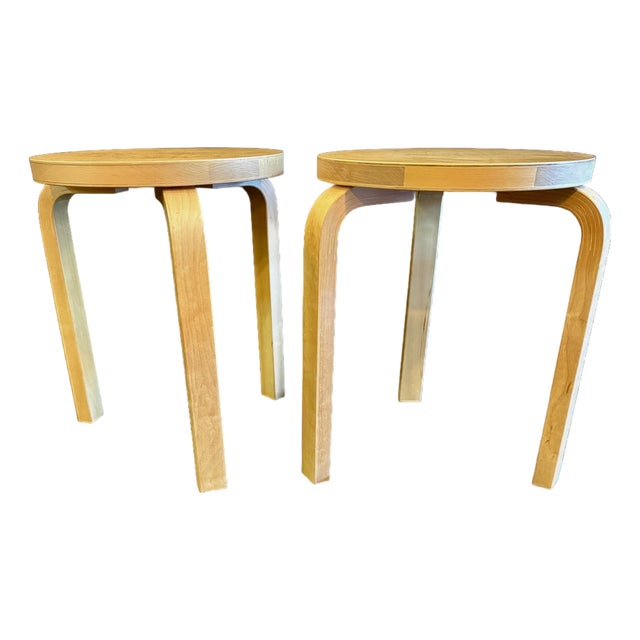 Pair - Artet Alvar Aalto Original Design - Three Legged Stool Model 60 - Honey Stained - 2004 For Sale