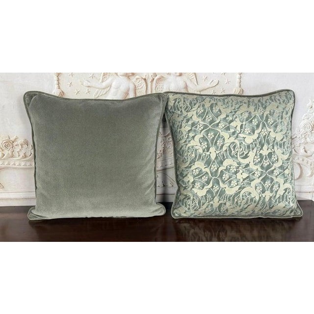 Textile Pair of Authentic Venetian Oneiroi Patterned Fortuny Pillows For Sale - Image 7 of 12