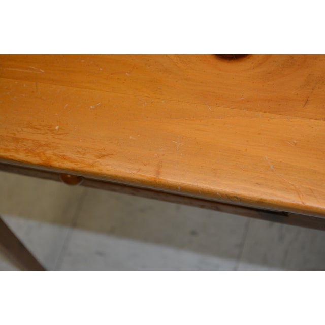 Goldenrod 1970s Vintage Arts & Crafts Shaker Ethan Allen Pine Side Table W/ Drawer - Country Craftsman Collection For Sale - Image 8 of 18