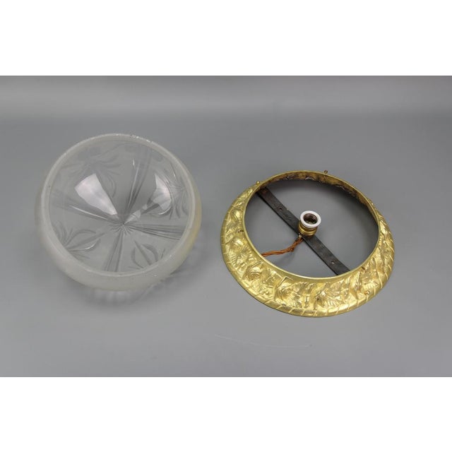 French Art Nouveau Flush Mount in Bronze and Cut Glass, 1920 For Sale - Image 17 of 18