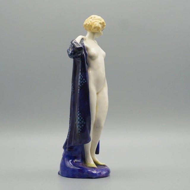 The Bather HN687 Figure from Royal Doulton, 1920s For Sale - Image 4 of 11