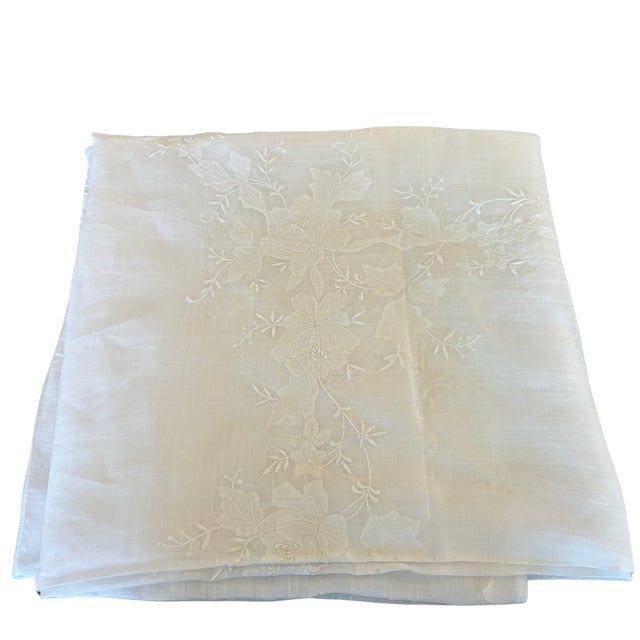 Vintage French Embroidered Organdy Tablecloth and Napkin Set, 1930, Set of 13 For Sale - Image 10 of 11