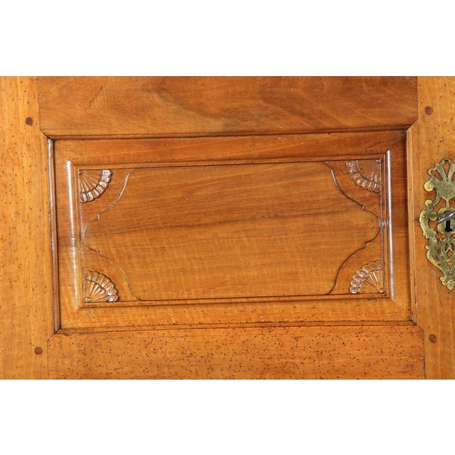 Antique Baroque Lake Constance Cabinet in Walnut, 1700s For Sale - Image 6 of 18