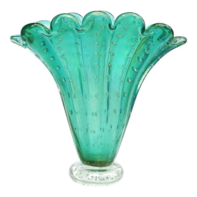Vintage Murano Green Iridescent Gold Flecks Bubbles Italian Art Glass Fan Shape Scalloped Rim Flower Vase For Sale