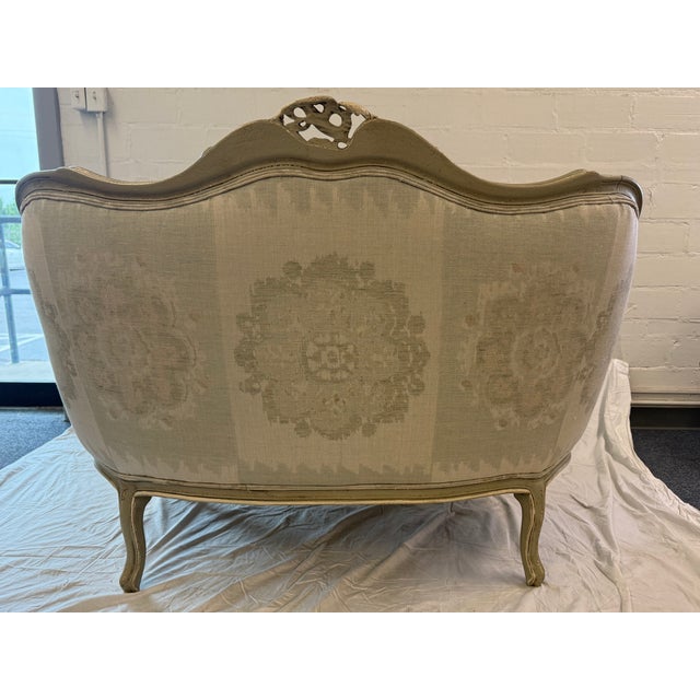 Vintage French Louis XV Style Painted Bergère Settee For Sale - Image 13 of 15