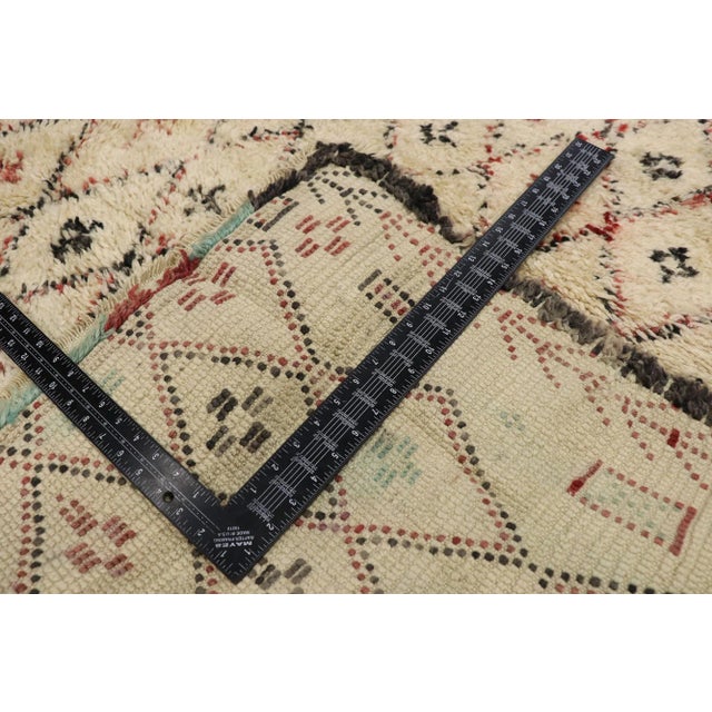 Late 20th Century Vintage Moroccan Beni Ourain Rug - 06'06 X 10'11 For Sale - Image 5 of 9
