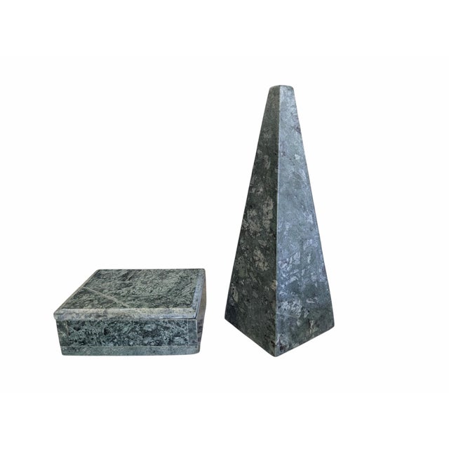 Neoclassical Vintage Neoclassical Postmodern Green Marble Obelisk and Decorative Box- Set of 2 For Sale - Image 3 of 9