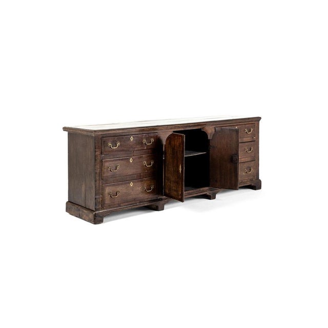 George III English Oak and Walnut Dresser Base For Sale - Image 3 of 15