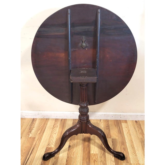 Mid 19th Century 19th C American Mahogany Chippendale Round Tripod Tilt-Top Tea Table For Sale - Image 5 of 18