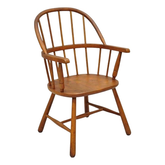 Antique Colonial Style Bentwood Maple Small Child's Windsor Arm Chair For Sale