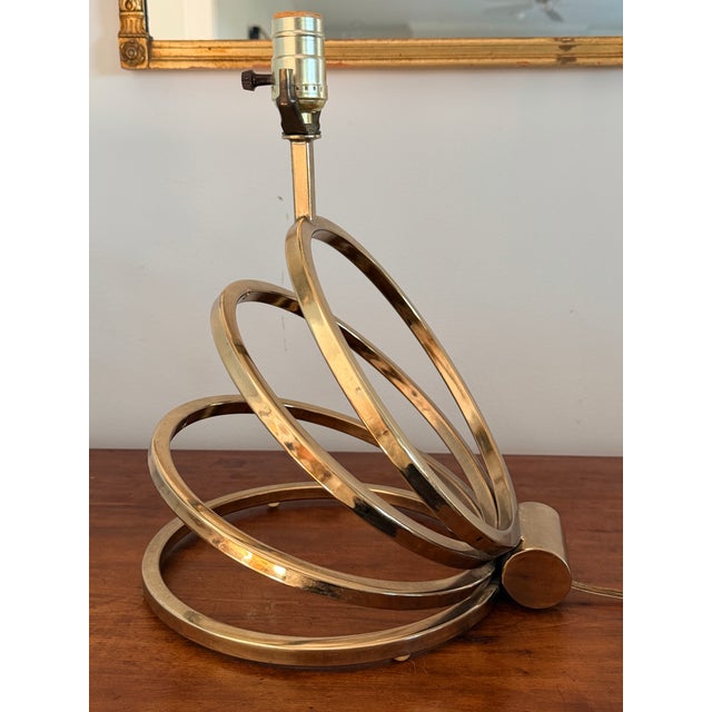 Mid-Century Modern Vintage Brass Slinky Lamp For Sale - Image 3 of 12