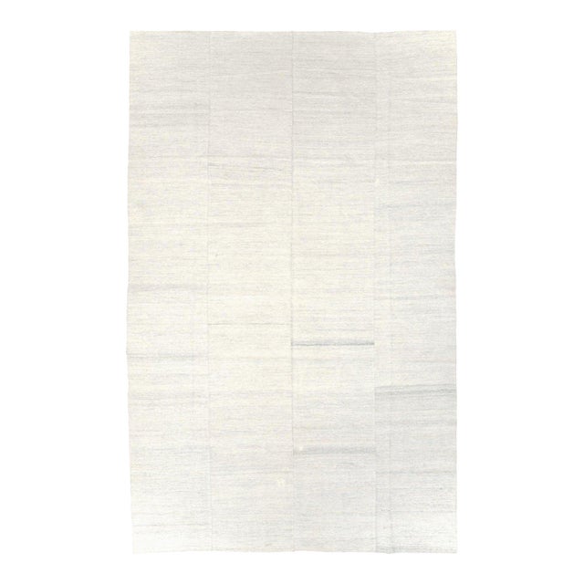 Galerie Shabab Collection Mid-20th Century Handmade Turkish Flatweave Kilim Room Size Carpet For Sale