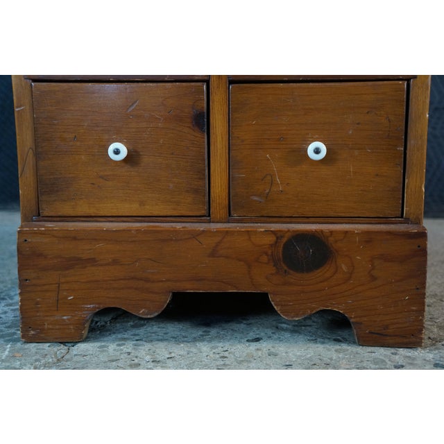 Mid Century Early American Style Apothecary Cabinet Spice Chest Side End Table For Sale - Image 17 of 18