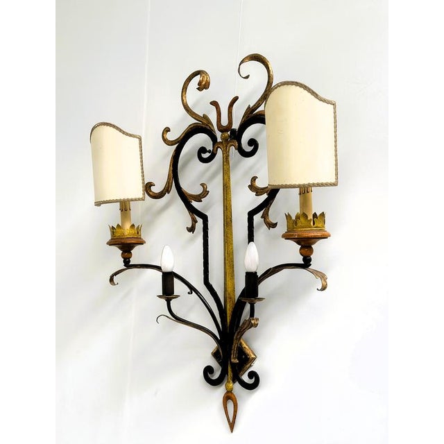 Vintage Italian Florentine Wrought Iron and Toleware Wall Sconce For Sale - Image 5 of 8