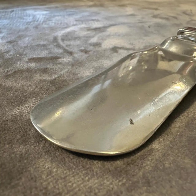 1980s Iconic Silver Plated Enameled Metal Nail Shoehorn by Gucci For Sale - Image 6 of 9