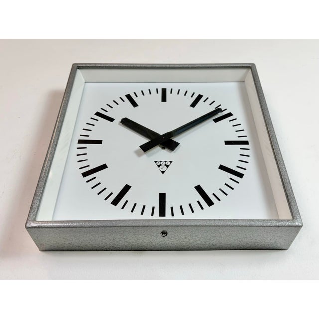 Industrial Grey Square Wall Clock from Pragotron, 1980s For Sale - Image 6 of 15