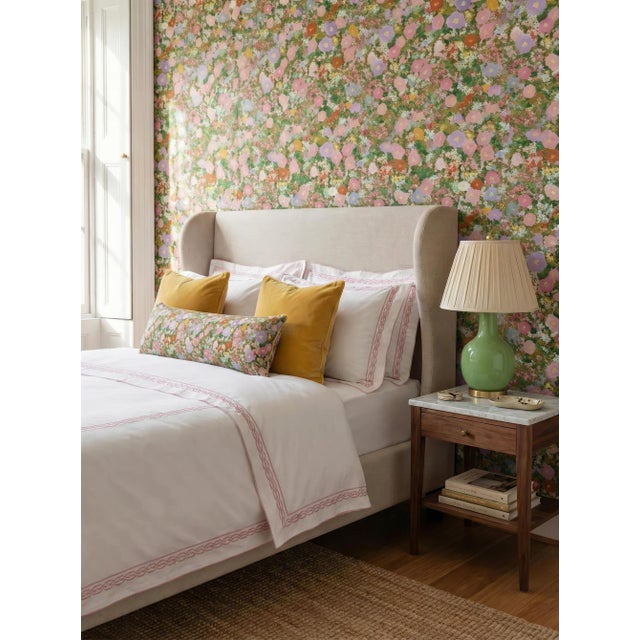 The Primrose Meadow Floral Traditional Wallpaper Double Roll For Sale In Atlanta - Image 6 of 8
